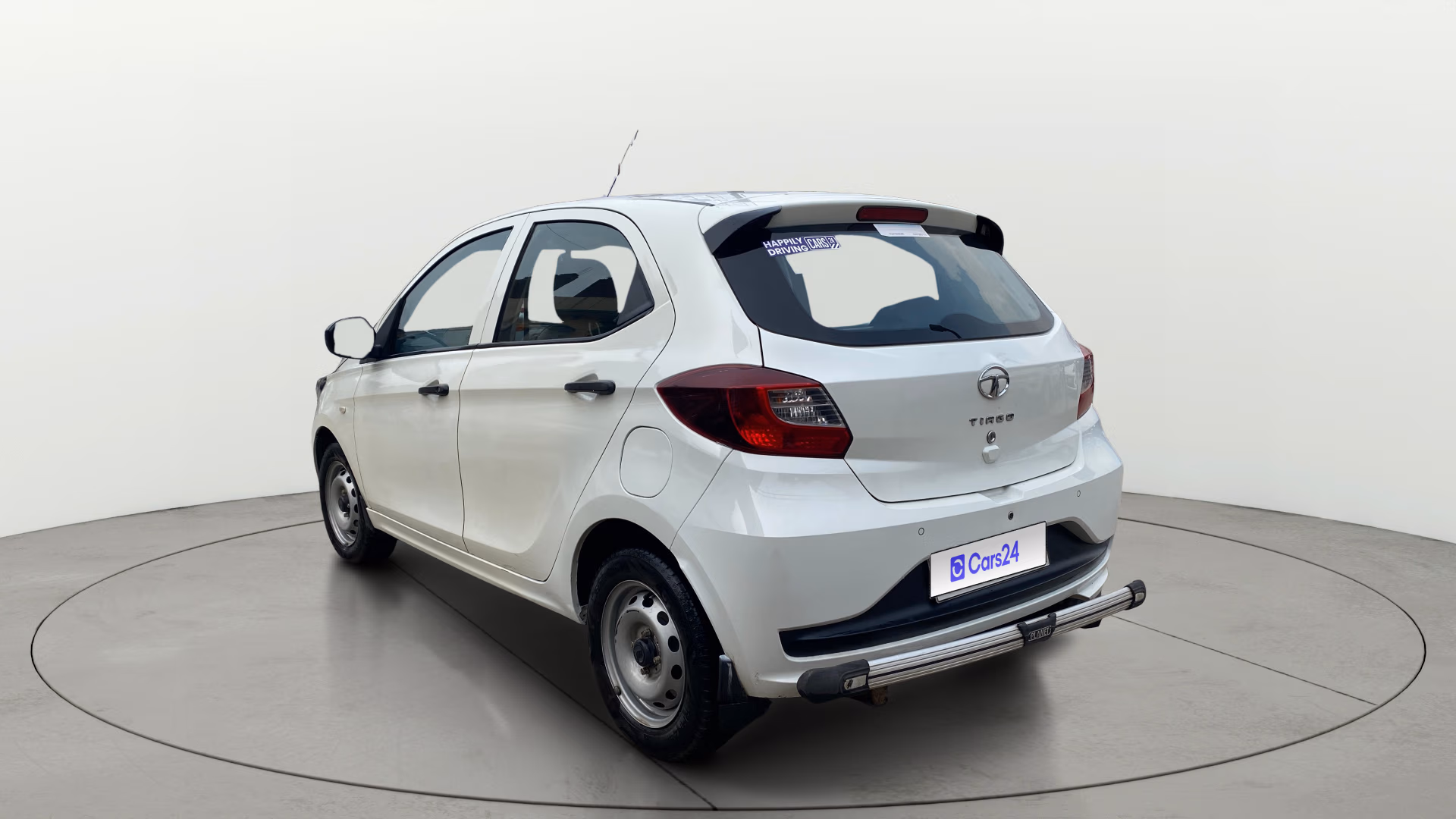 View 2021 Tata Tiago Revotorq XB Image 2 Used 2021 Tata Tiago Revotorq XB Image 2