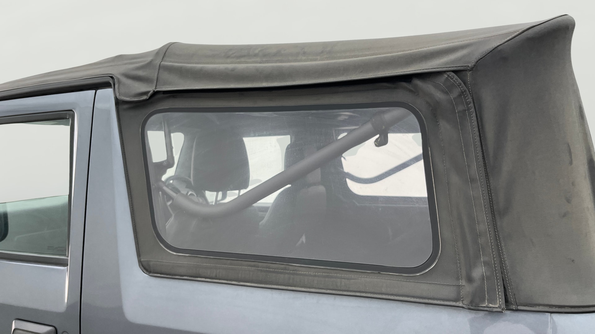 View 2022 Mahindra Thar AX Standard Manual Soft Top 6 Seater Image 23 Used 2022 Mahindra Thar AX Standard Manual Soft Top 6 Seater Image 23