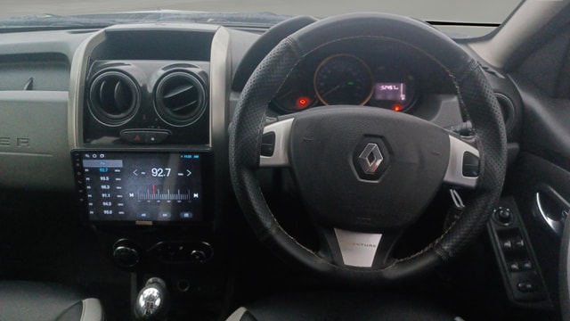 View Renault Duster Image 20 Used Renault Duster Image 20