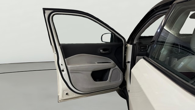 View Jeep Compass Image 38 Used Jeep Compass Image 38