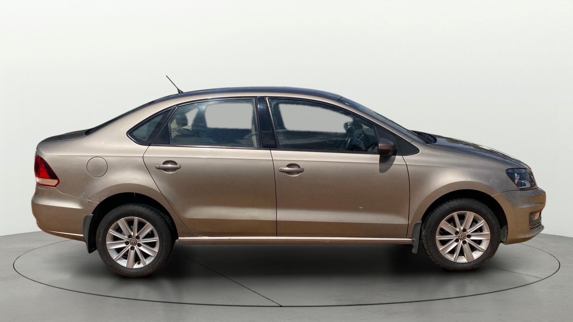 View 2017 Volkswagen Vento 1.2 L TSI Comfortline Petrol AT Image 9 Used 2017 Volkswagen Vento 1.2 L TSI Comfortline Petrol AT Image 9