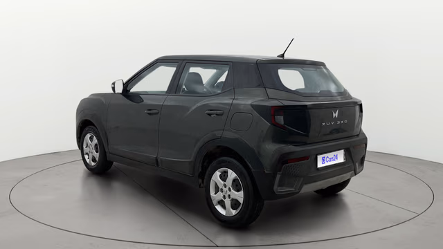 View Mahindra XUV 3XO Image 2 Used Mahindra XUV 3XO Image 2
