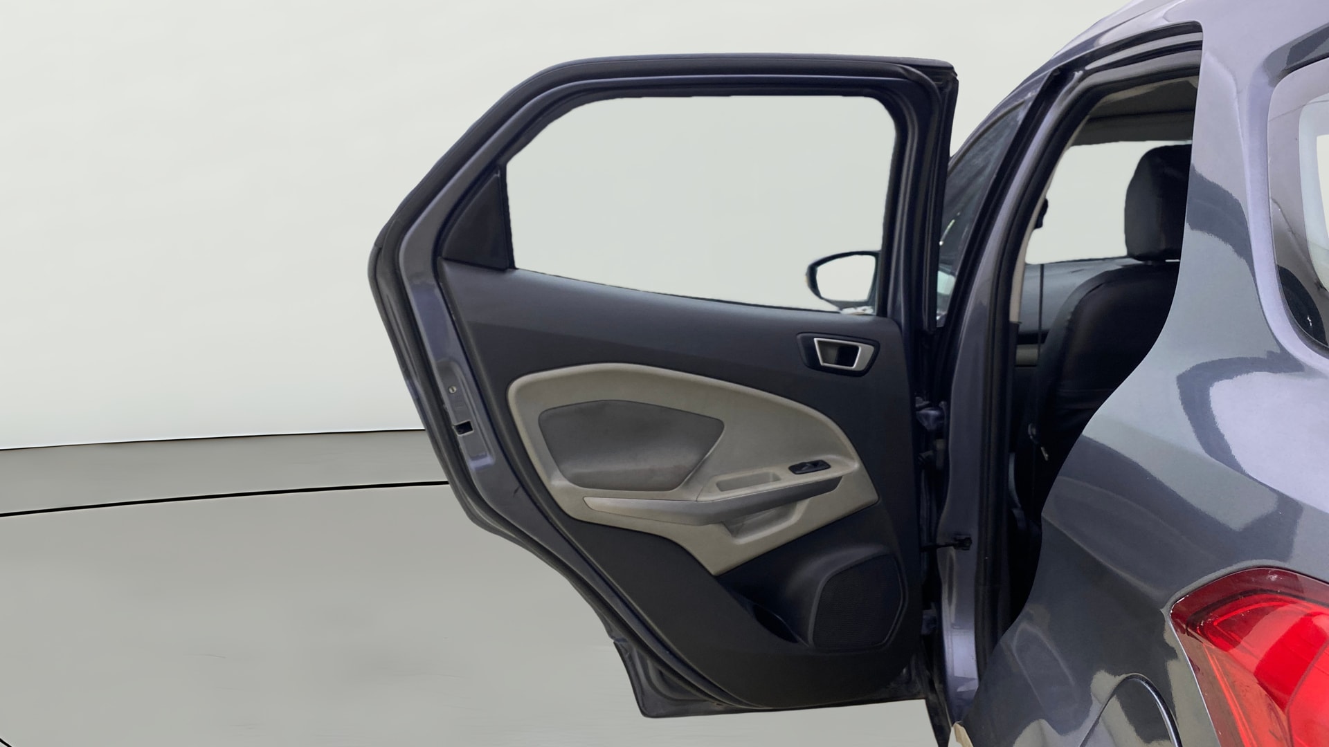 View 2014 Ford EcoSport 1.5 TDCi Diesel Ambiente BS IV Image 22 Used 2014 Ford EcoSport 1.5 TDCi Diesel Ambiente BS IV Image 22