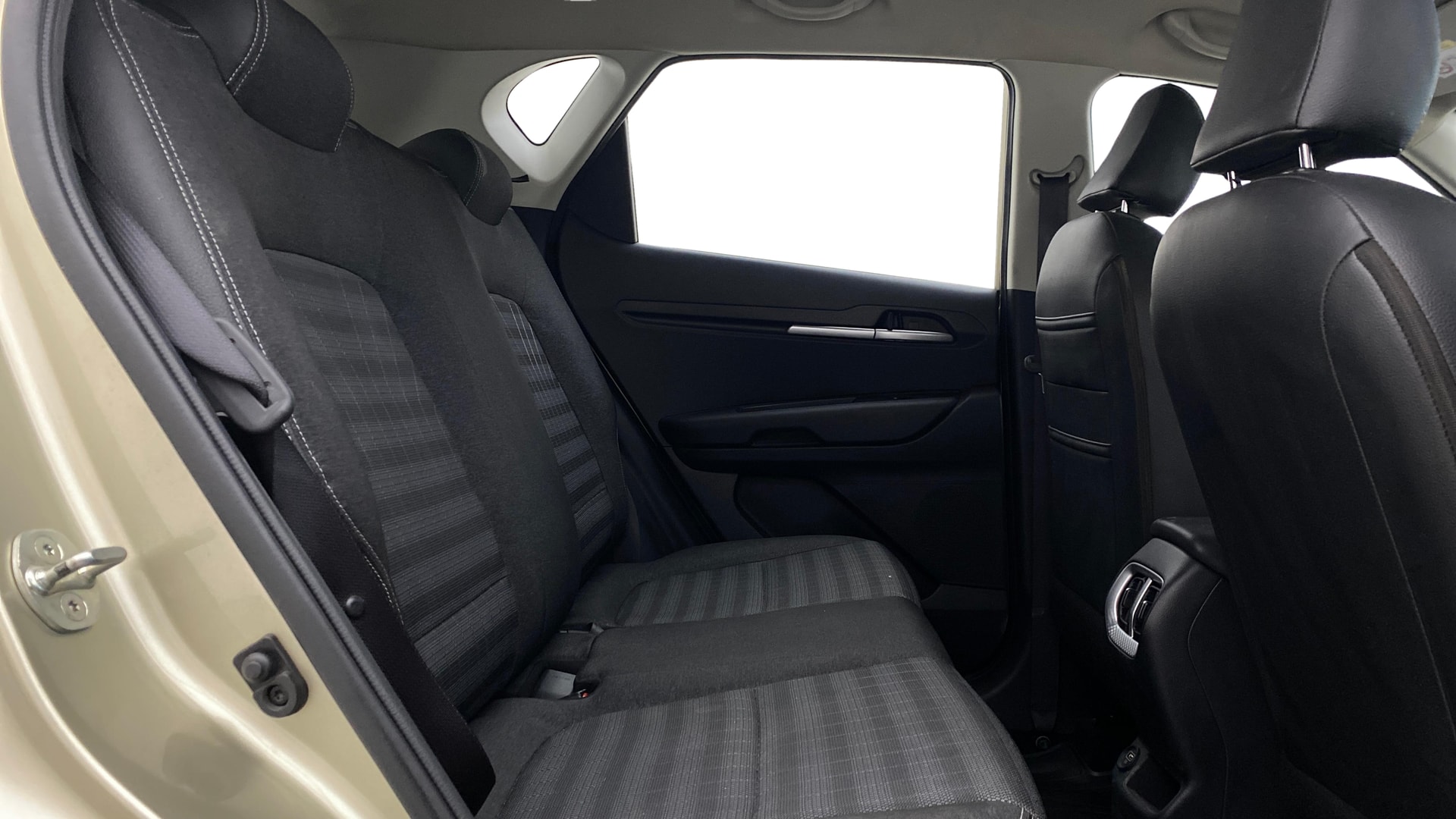 View 2020 Kia Sonet HTK Plus DCT Petrol Image 29 Used 2020 Kia Sonet HTK Plus DCT Petrol Image 29