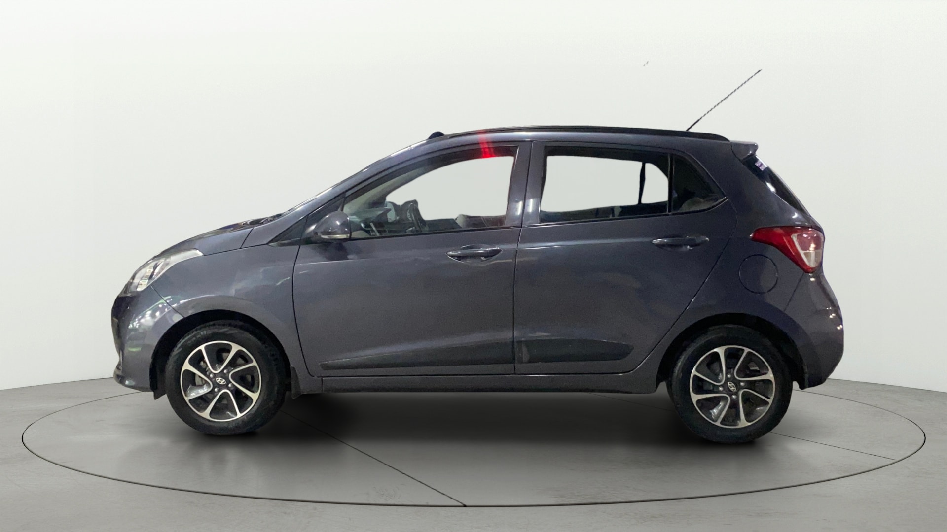 Used 2018 Hyundai Grand i10 Used 2018 Hyundai Grand i10