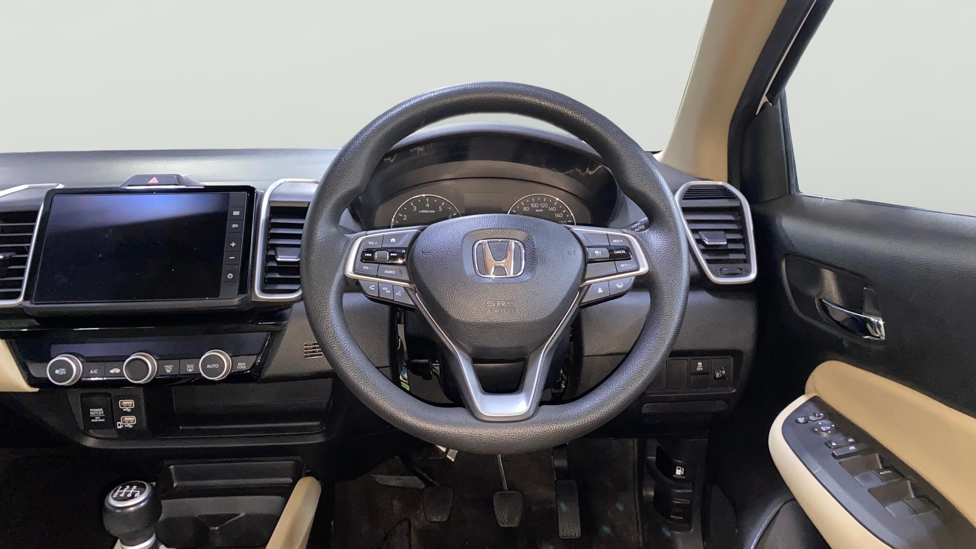 View 2024 Honda City ZX MT Diesel Anniversary Edition Image 13 Used 2024 Honda City ZX MT Diesel Anniversary Edition Image 13