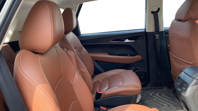 View MG Hector Plus Image 38 Used MG Hector Plus Image 38
