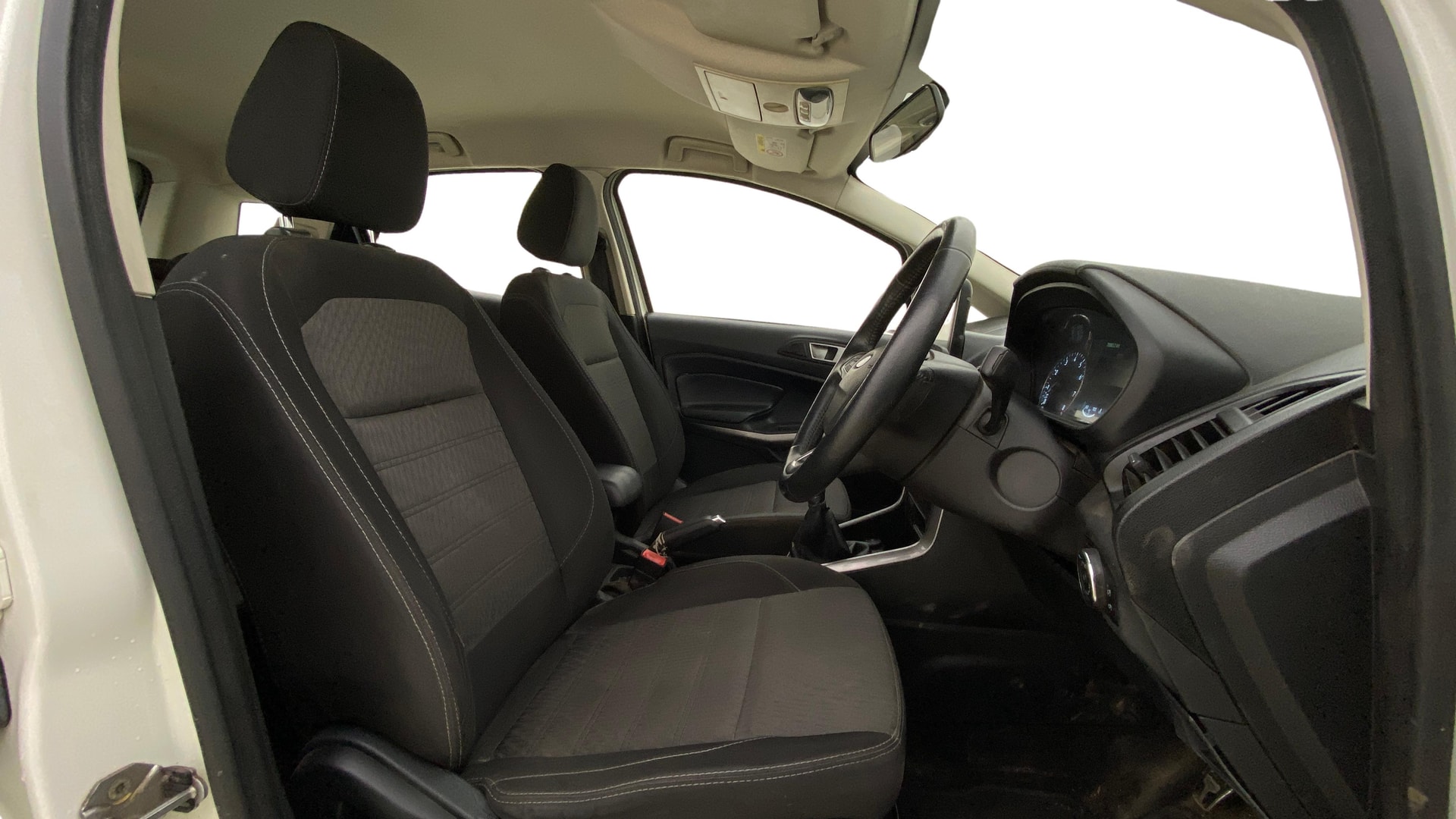 View 2019 Ford EcoSport 1.5 TDCi Diesel Ambiente BS IV Image 17 Used 2019 Ford EcoSport 1.5 TDCi Diesel Ambiente BS IV Image 17