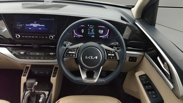 View Kia Carens Image 14 Used Kia Carens Image 14