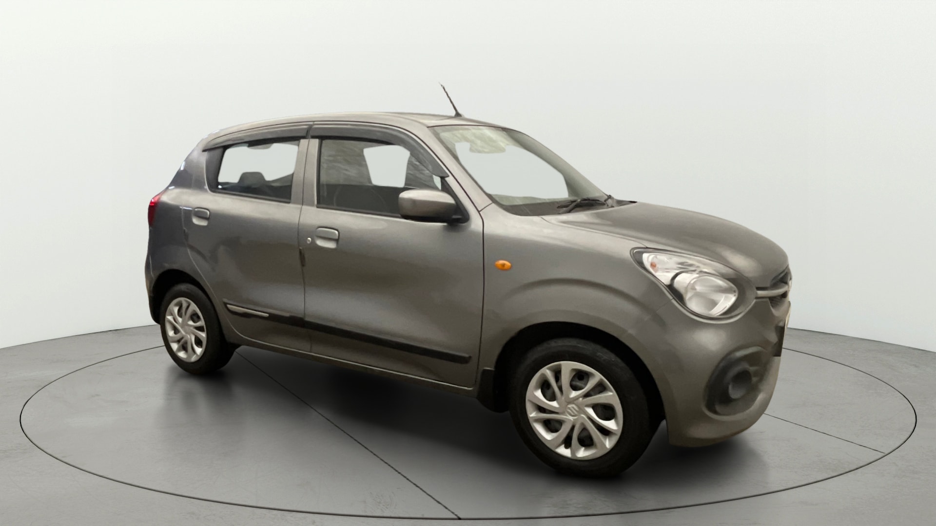 View 2023 Maruti Suzuki 1000 Base Variant Image 21 Used 2023 Maruti Suzuki 1000 Base Variant Image 21