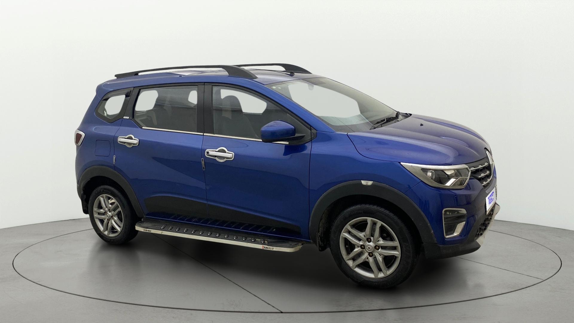 View 2020 Renault Triber RXZ Image 14 Used 2020 Renault Triber RXZ Image 14