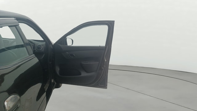 View Renault Kwid Image 43 Used Renault Kwid Image 43