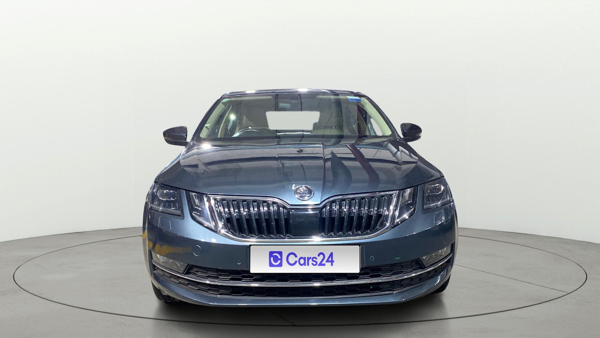 View 2019 Skoda Octavia 2.0 Style TDI CR AT Image 1 Used 2019 Skoda Octavia 2.0 Style TDI CR AT Image 1