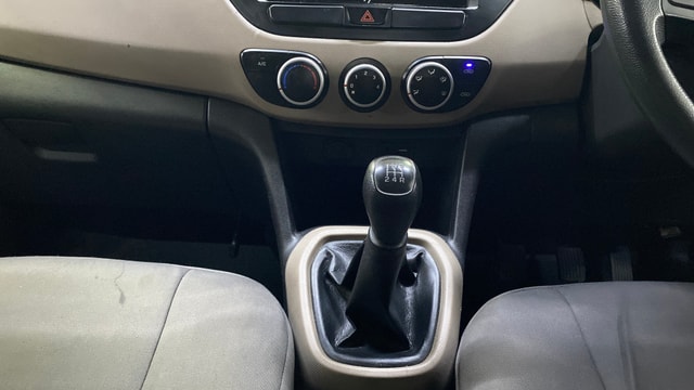 View Hyundai Xcent Image 34 Used Hyundai Xcent Image 34