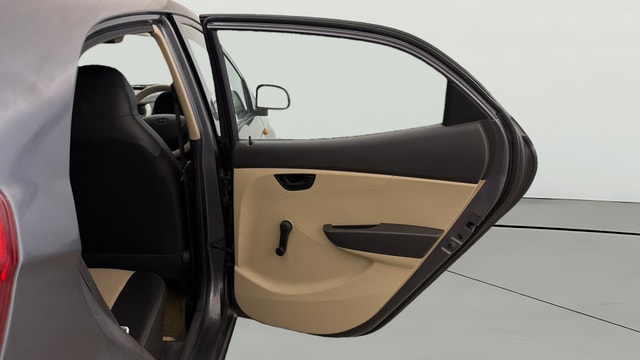 View Hyundai EON Image 7 Used Hyundai EON Image 7