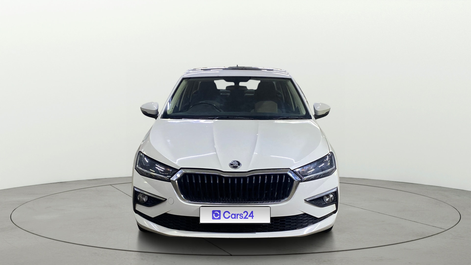View 2022 Skoda Slavia Style 1.0 TSI AT Image 1 Used 2022 Skoda Slavia Style 1.0 TSI AT Image 1
