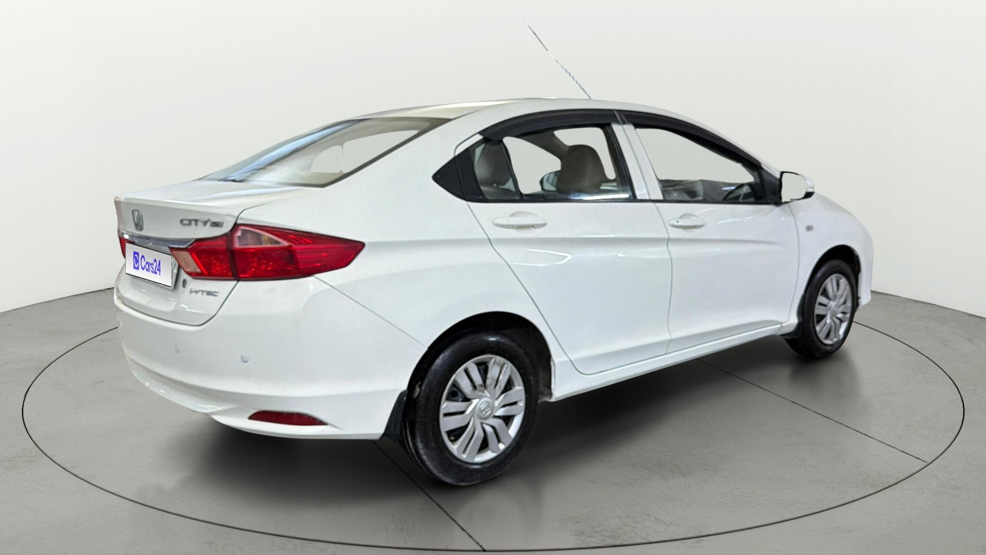 View 2015 Honda City ZX MT Diesel Anniversary Edition Image 41 Used 2015 Honda City ZX MT Diesel Anniversary Edition Image 41