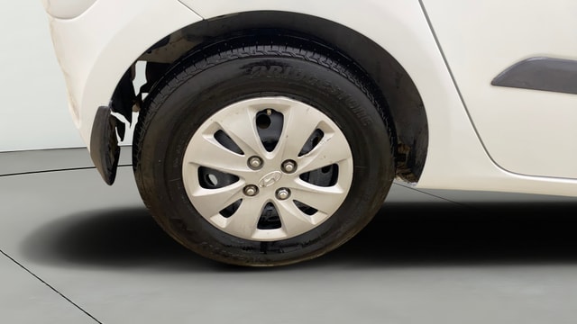 View Hyundai i10 Image 32 Used Hyundai i10 Image 32