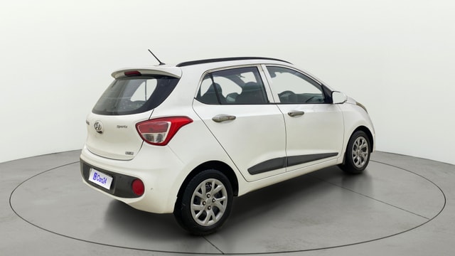 View Hyundai Grand i10 Image 42 Used Hyundai Grand i10 Image 42