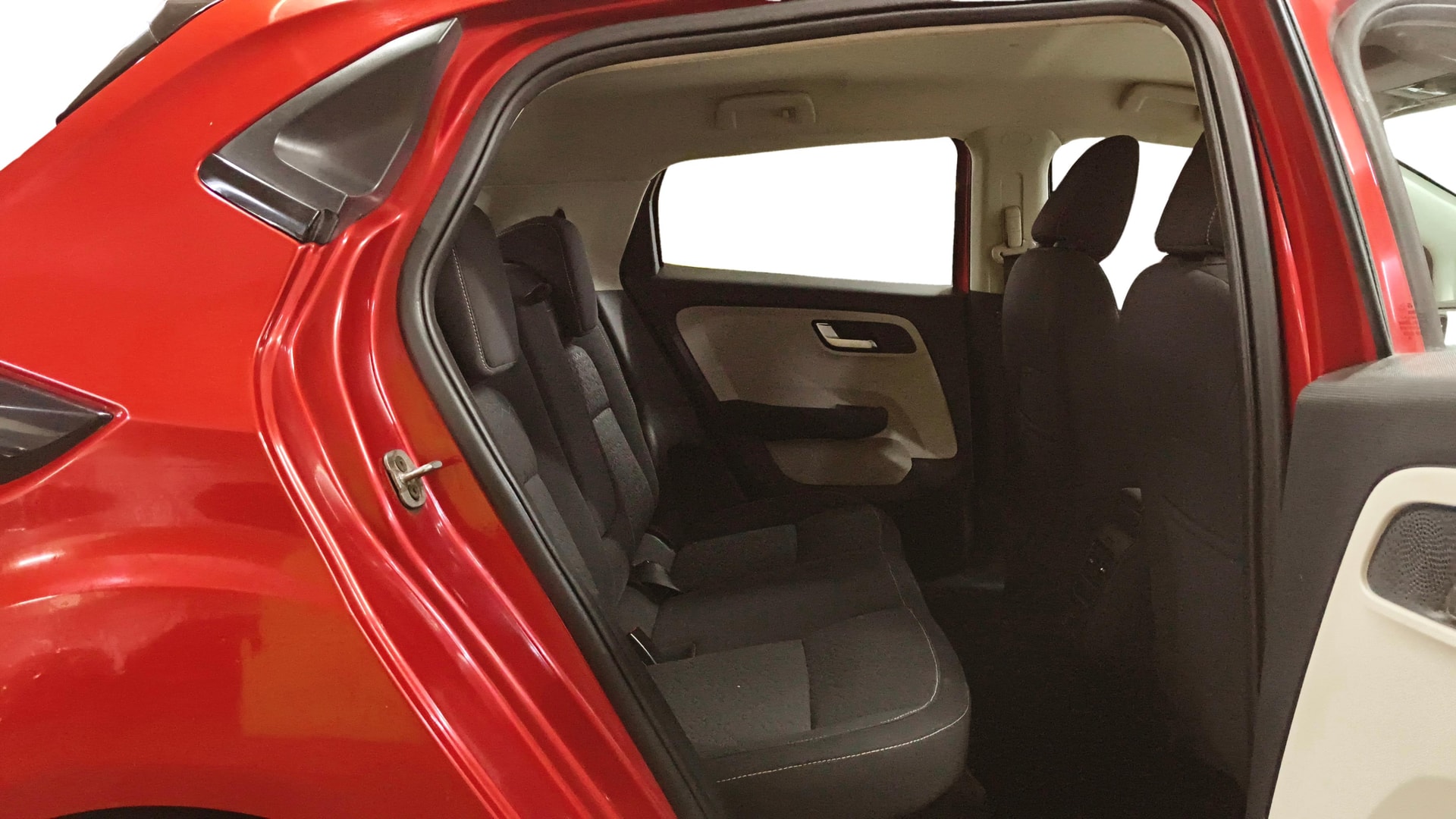 View 2021 Tata Altroz XZ Petrol Image 36 Used 2021 Tata Altroz XZ Petrol Image 36
