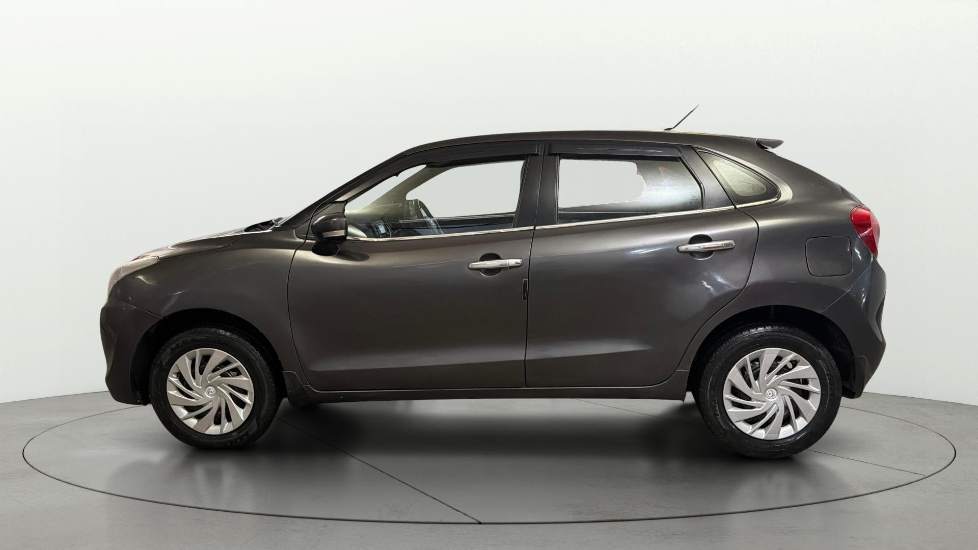 View 2018 Maruti Suzuki 1000 Base Variant Image 25 Used 2018 Maruti Suzuki 1000 Base Variant Image 25