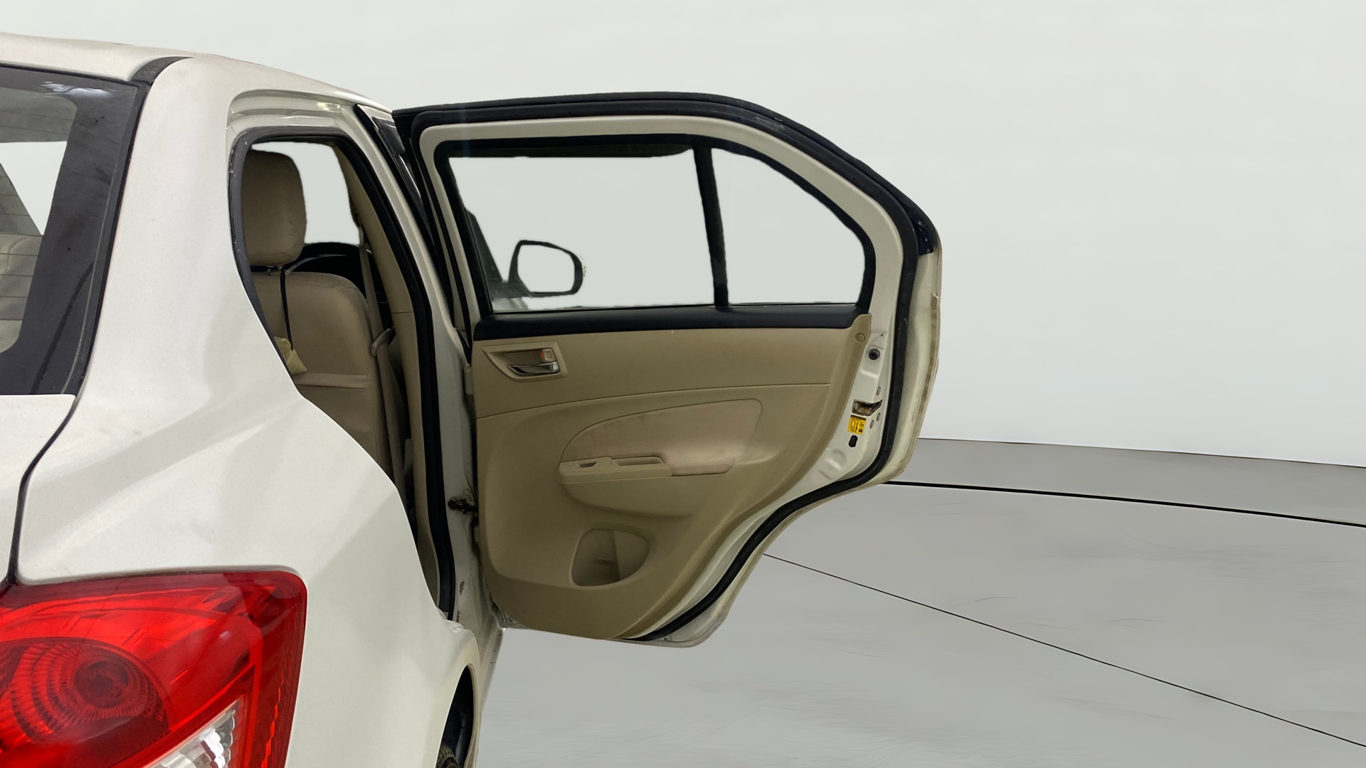 View 2016 Maruti Suzuki 1000 Base Variant Image 7 Used 2016 Maruti Suzuki 1000 Base Variant Image 7