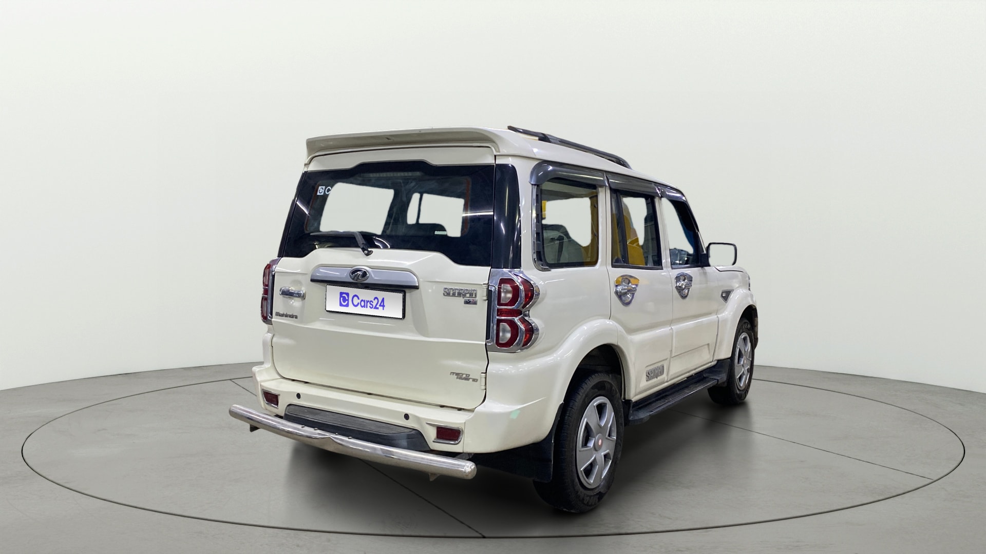 View 2018 Mahindra Scorpio S7 Image 43 Used 2018 Mahindra Scorpio S7 Image 43
