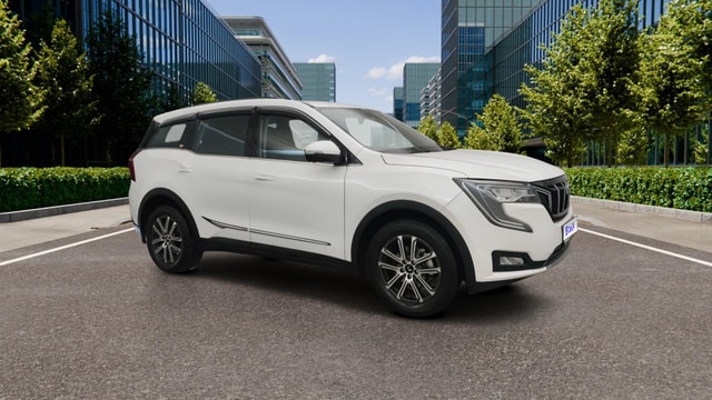 View Mahindra XUV700 Image 24 Used Mahindra XUV700 Image 24