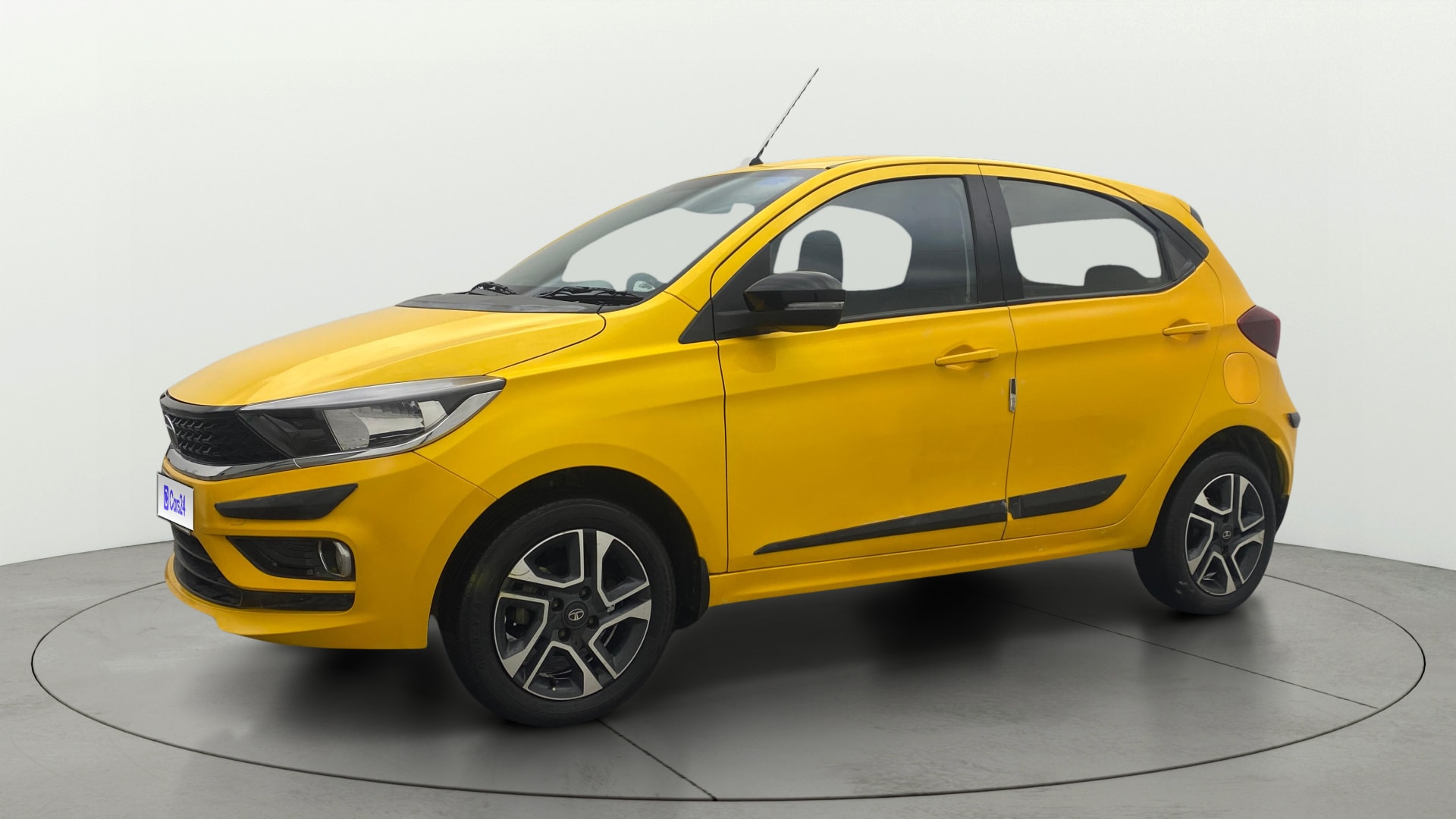 View 2020 Tata Tiago Revotorq XB Image 35 Used 2020 Tata Tiago Revotorq XB Image 35