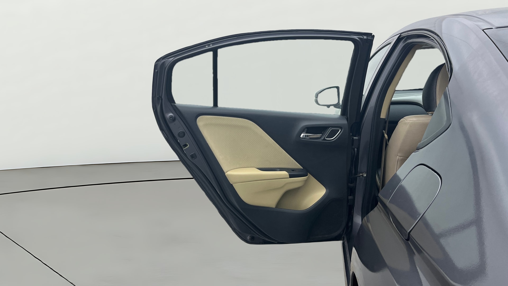 View 2019 Honda City ZX MT Diesel Anniversary Edition Image 23 Used 2019 Honda City ZX MT Diesel Anniversary Edition Image 23