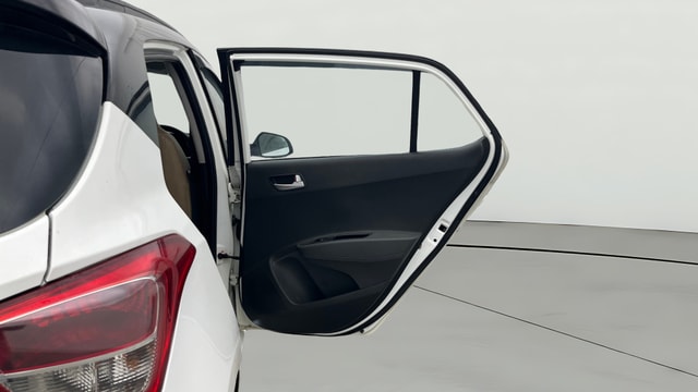 View Hyundai Grand i10 Image 7 Used Hyundai Grand i10 Image 7