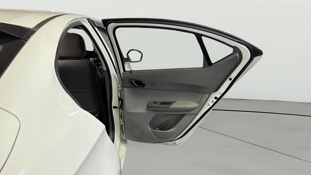 View Tata Tigor Image 7 Used Tata Tigor Image 7