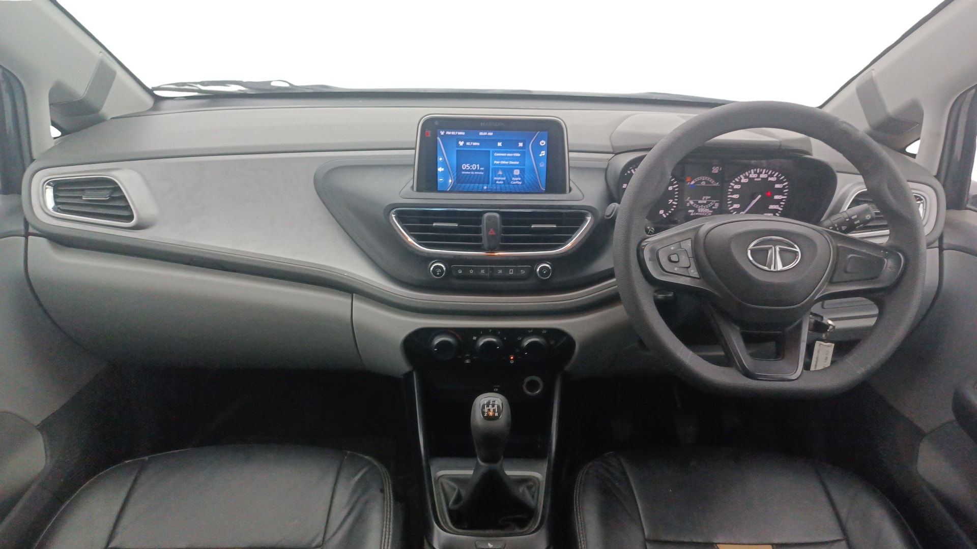 View 2021 Tata Altroz XM Plus Petrol Image 15 Used 2021 Tata Altroz XM Plus Petrol Image 15