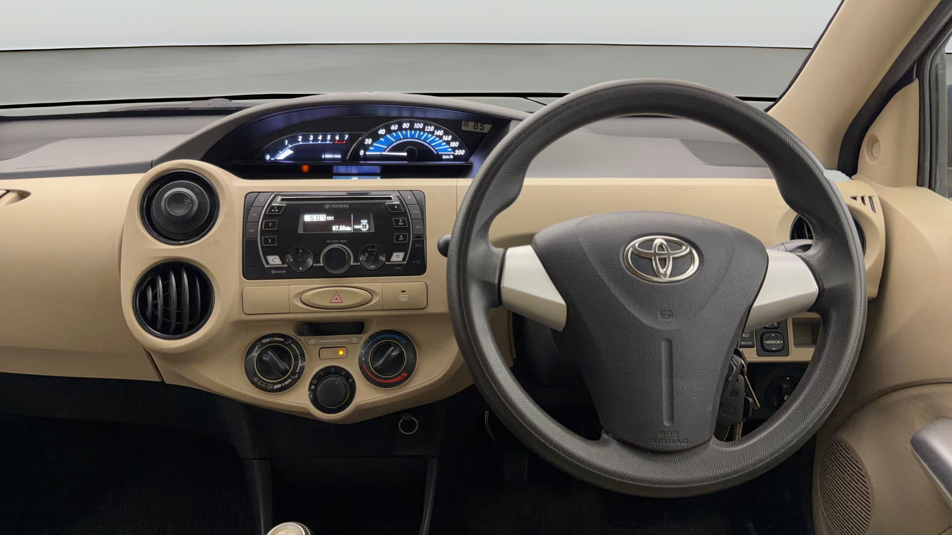 View 2018 Toyota Etios Liva V Image 20 Used 2018 Toyota Etios Liva V Image 20