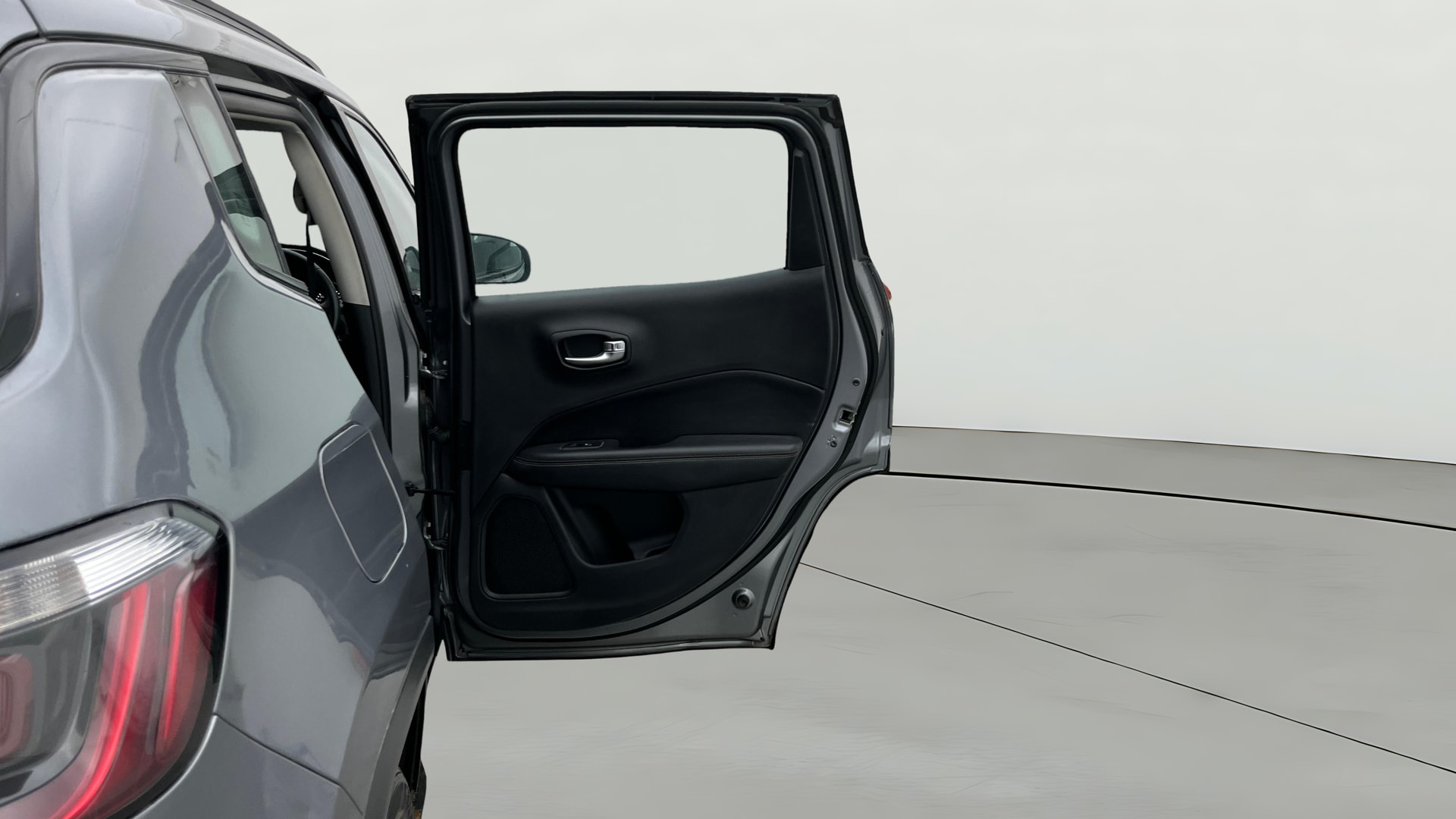 View 2019 Jeep Compass Sport Plus Diesel BS IV Image 7 Used 2019 Jeep Compass Sport Plus Diesel BS IV Image 7