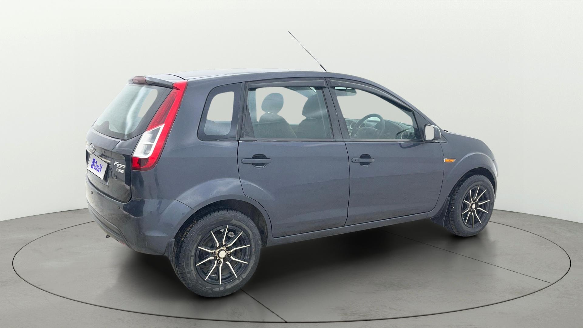 View 2013 Ford Figo 1.2P Ambiente MT BS IV Image 41 Used 2013 Ford Figo 1.2P Ambiente MT BS IV Image 41