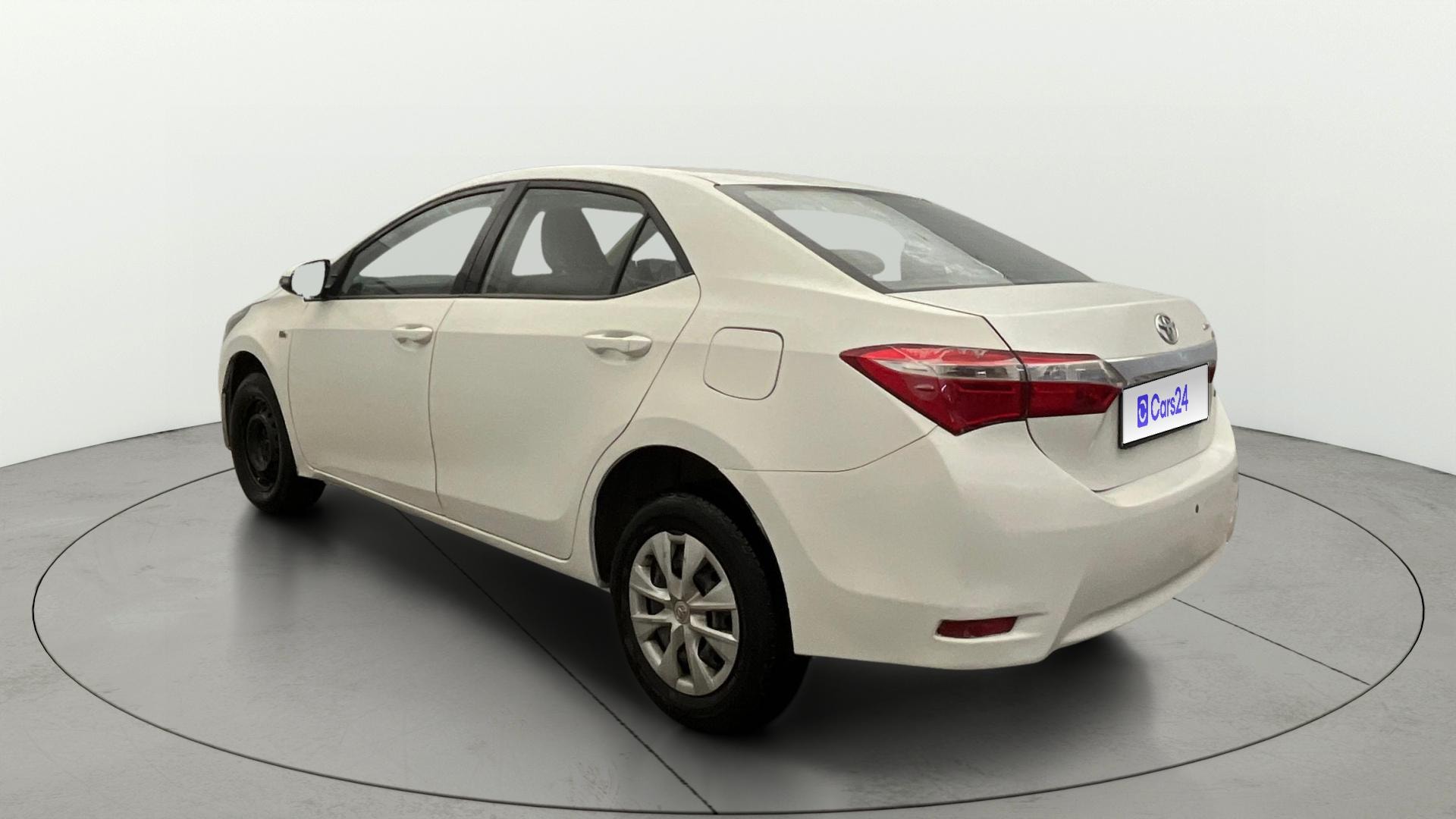 View 2014 Toyota Corolla Altis 1.8 G CVT Image 2 Used 2014 Toyota Corolla Altis 1.8 G CVT Image 2