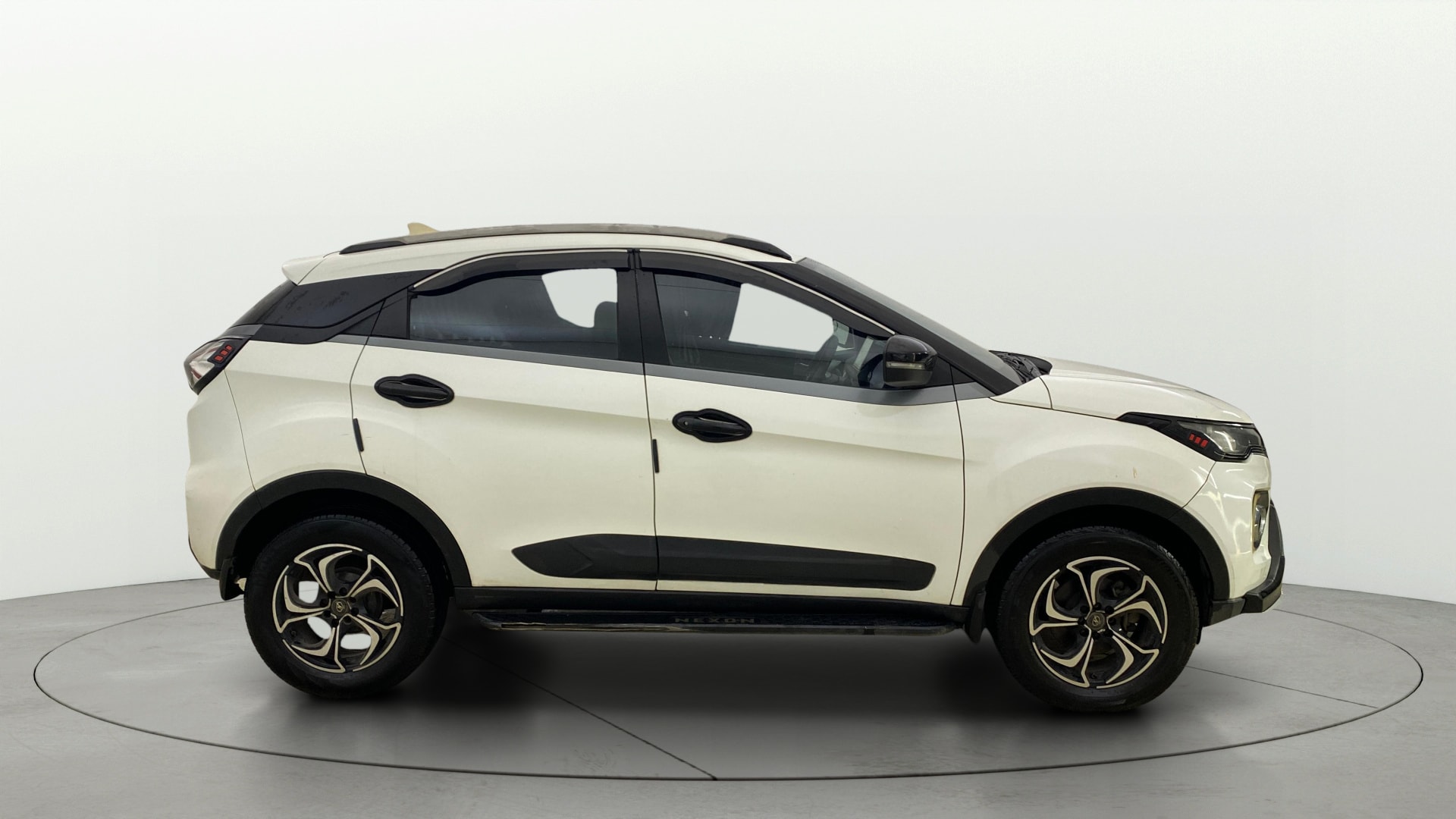 View 2021 Tata Nexon Revotron XE Image 8 Used 2021 Tata Nexon Revotron XE Image 8