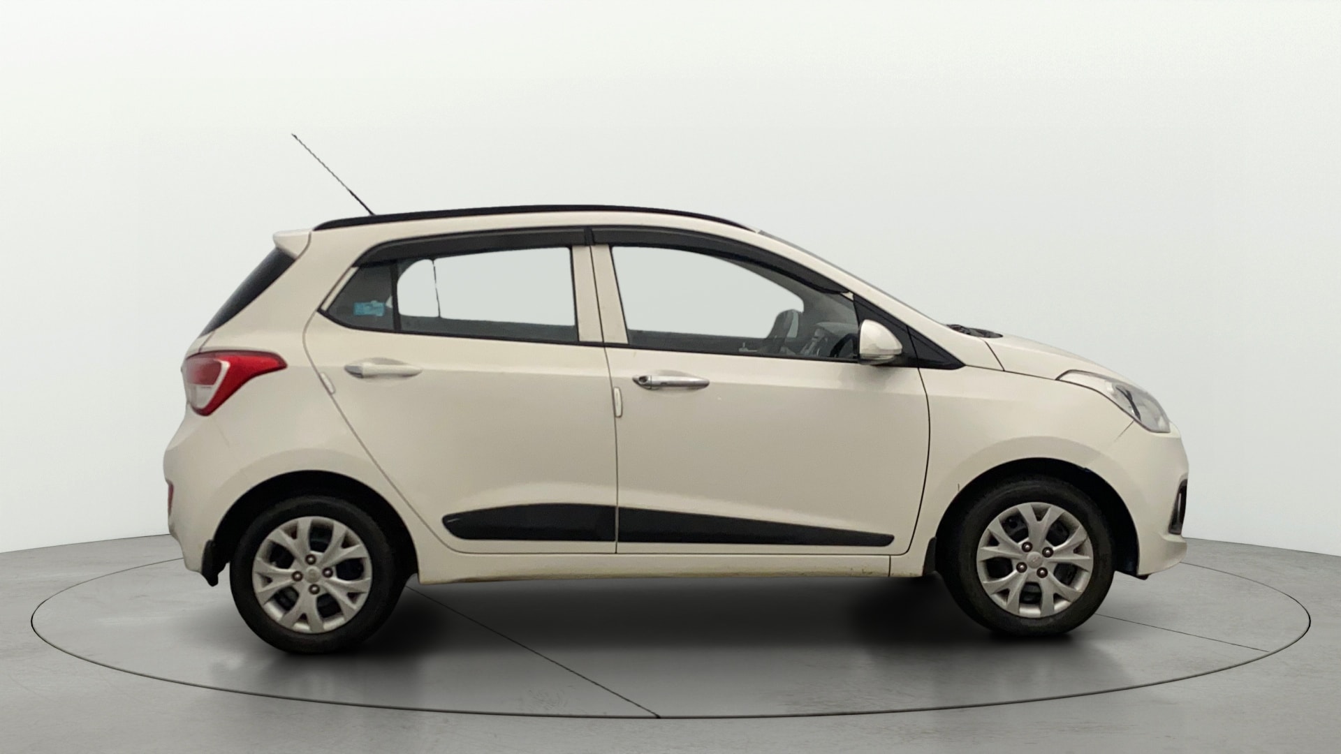 Used 2016 Hyundai Grand i10 Used 2016 Hyundai Grand i10