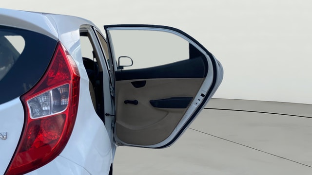 View Hyundai EON Image 7 Used Hyundai EON Image 7