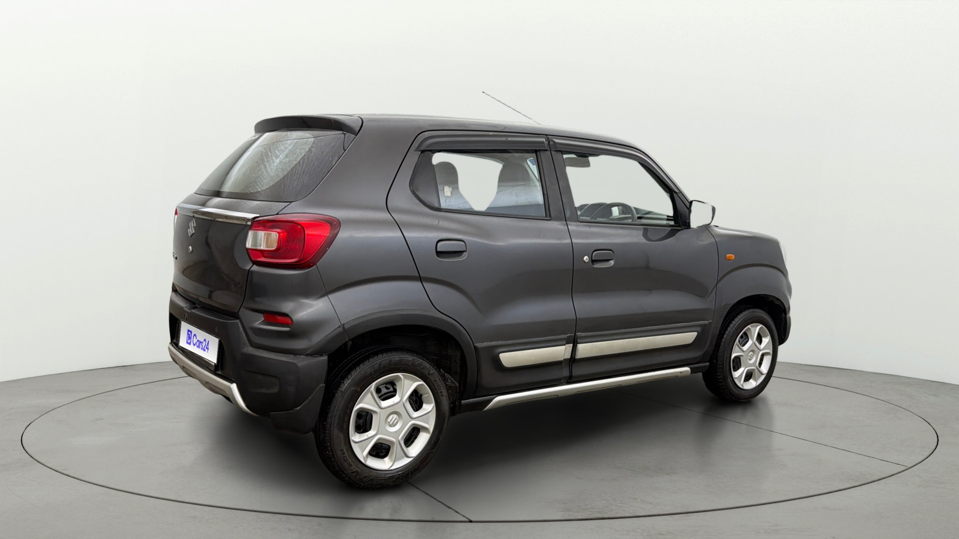 View 2021 Maruti Suzuki 1000 Base Variant Image 42 Used 2021 Maruti Suzuki 1000 Base Variant Image 42