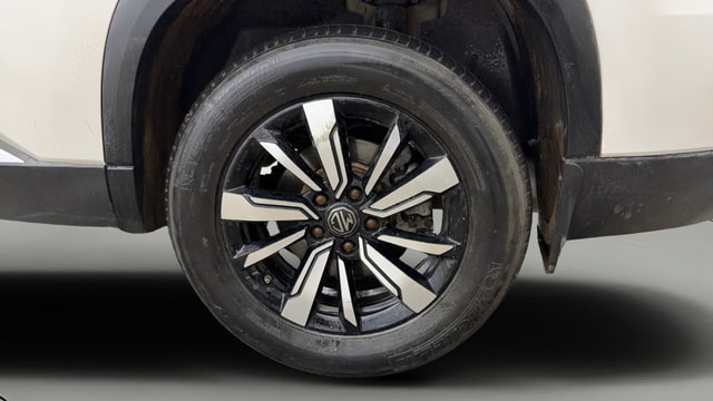 View MG Hector Plus Image 8 Used MG Hector Plus Image 8