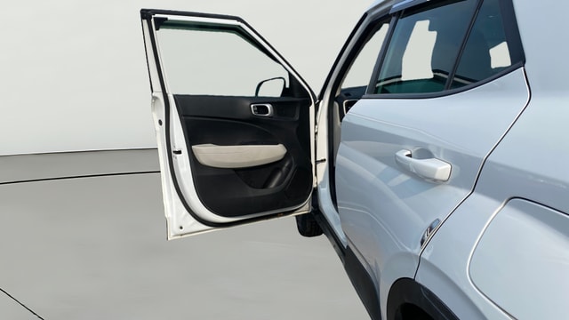 View Hyundai Venue Image 32 Used Hyundai Venue Image 32
