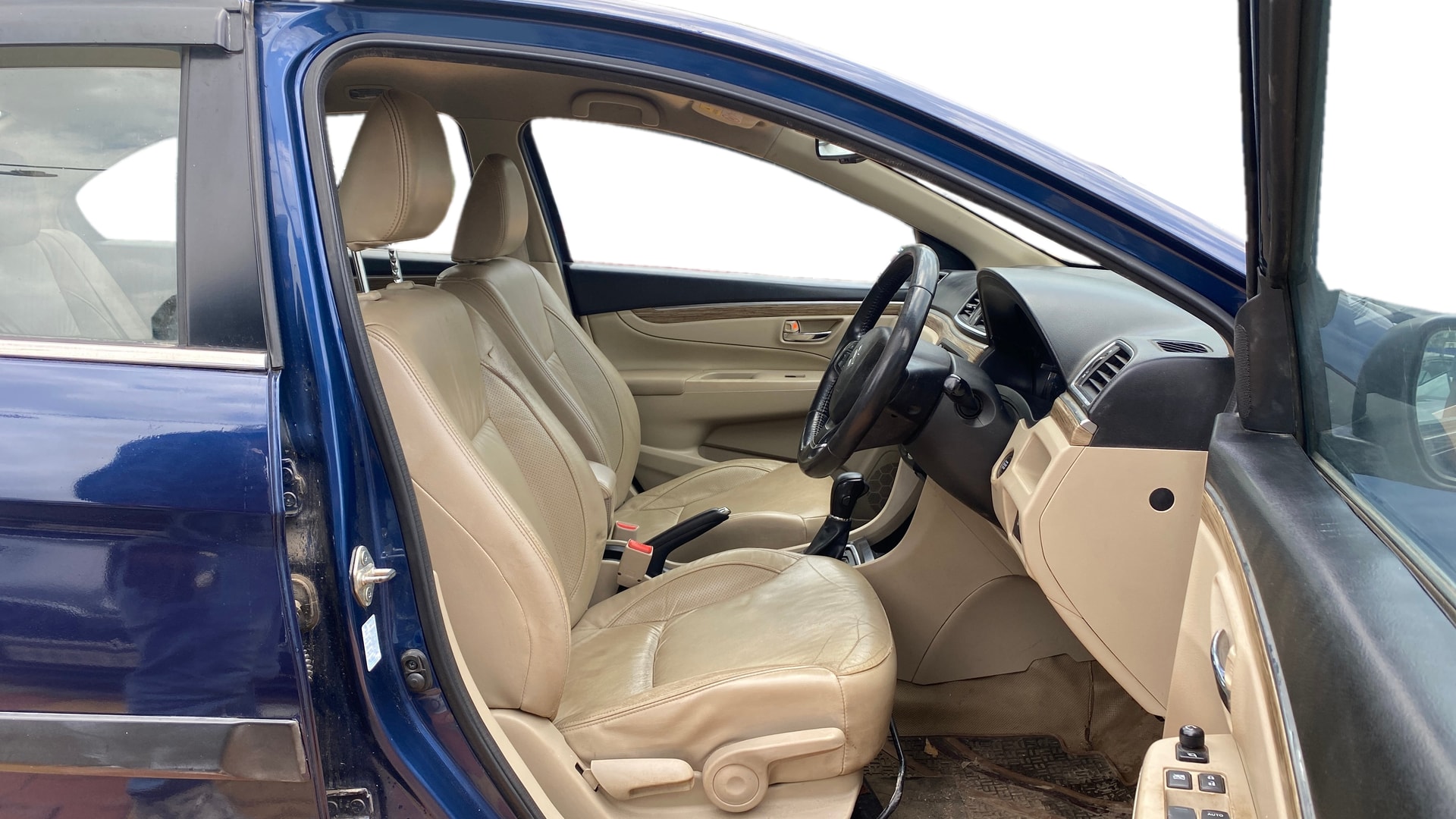 View 2022 Maruti Suzuki 1000 Base Variant Image 27 Used 2022 Maruti Suzuki 1000 Base Variant Image 27