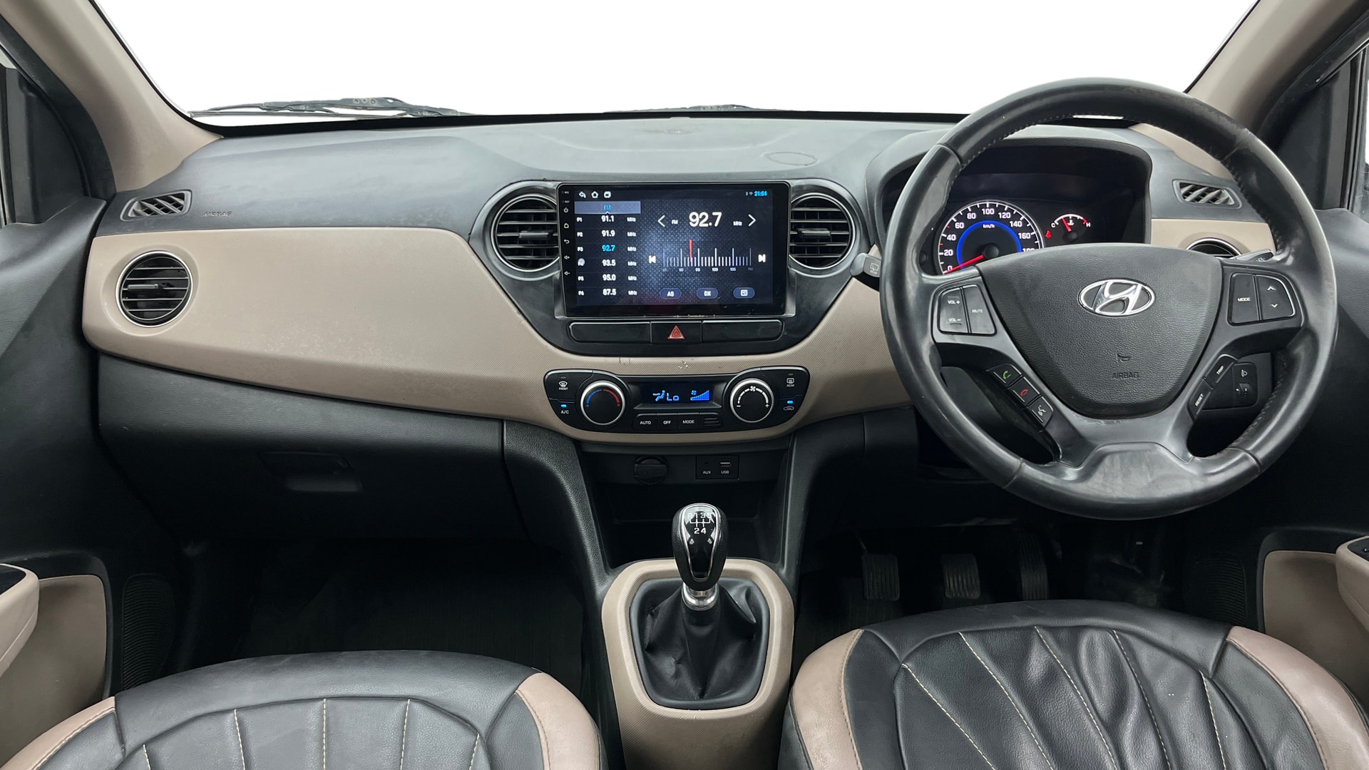View 2017 Hyundai Grand i10 1.2 Asta Diesel Image 30 Used 2017 Hyundai Grand i10 1.2 Asta Diesel Image 30