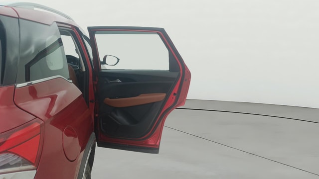 View MG Hector Plus Image 6 Used MG Hector Plus Image 6
