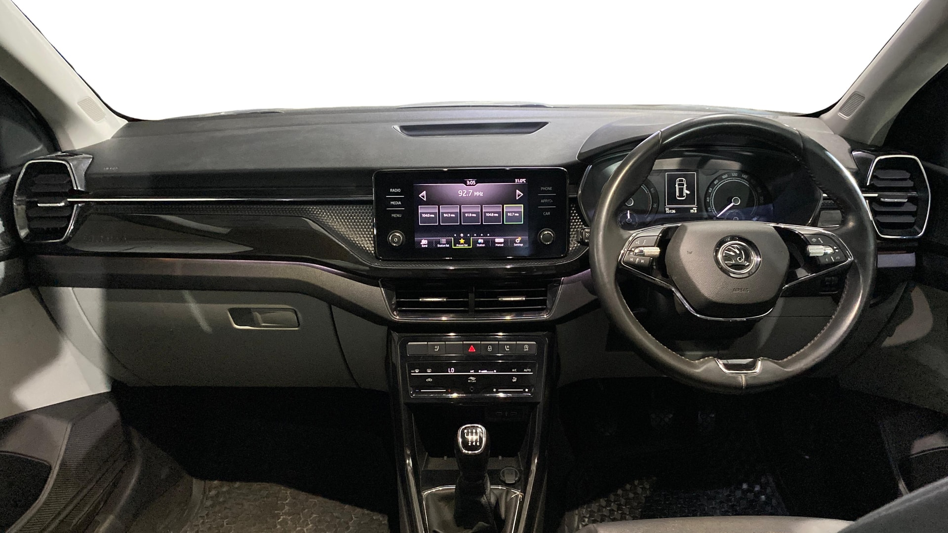 View 2023 Skoda Kushaq Style 1.0 TSI MT Image 31 Used 2023 Skoda Kushaq Style 1.0 TSI MT Image 31