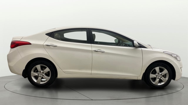 View Hyundai Elantra Image 9 Used Hyundai Elantra Image 9