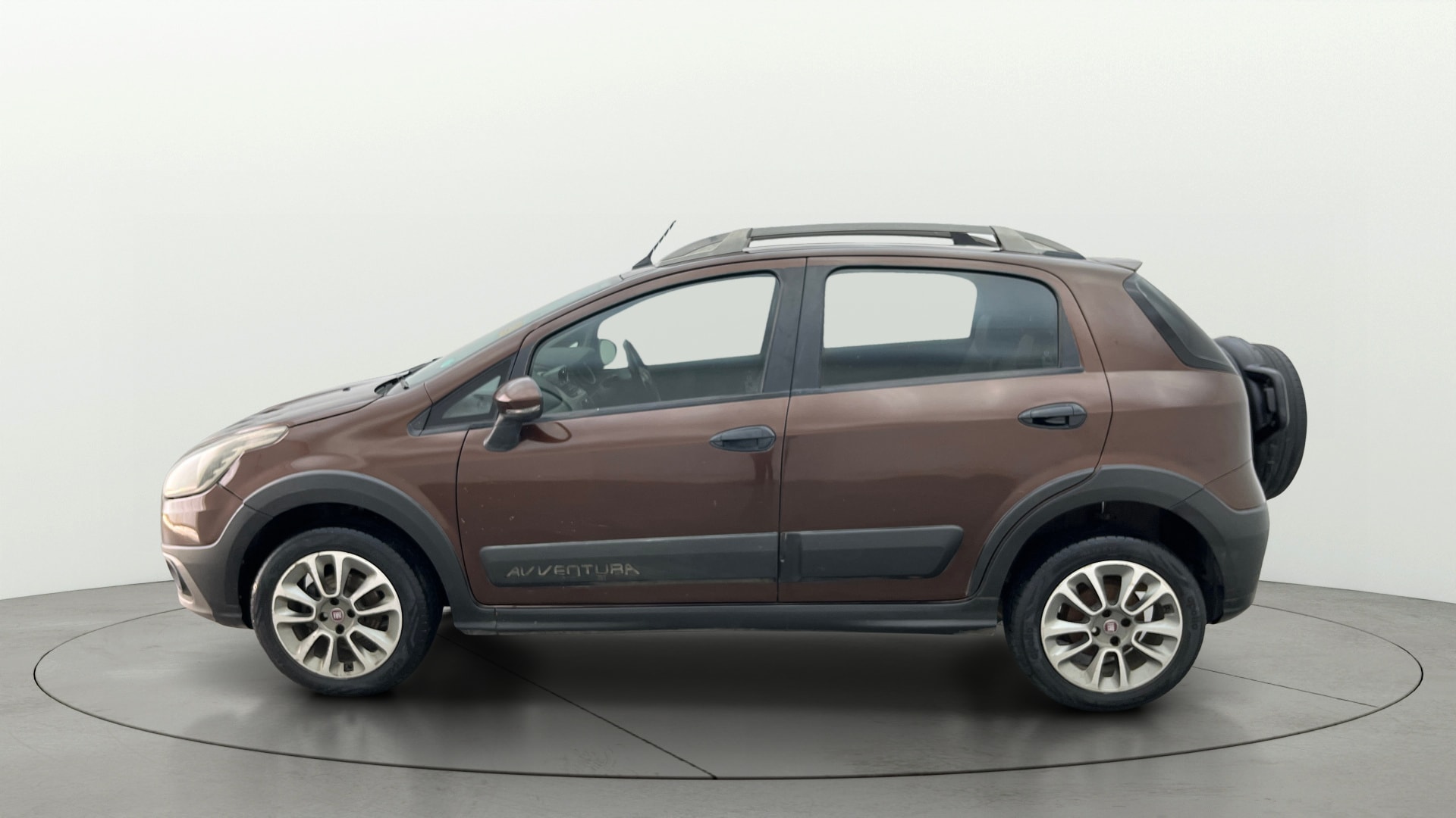View 2015 Fiat Avventura Emotion 1.3L MULTIJET Diesel Image 5 Used 2015 Fiat Avventura Emotion 1.3L MULTIJET Diesel Image 5
