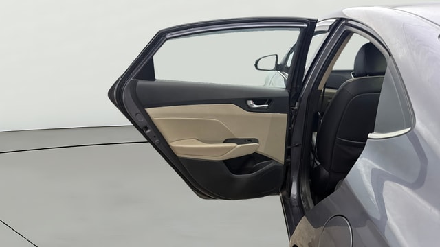 View Hyundai Verna Image 15 Used Hyundai Verna Image 15